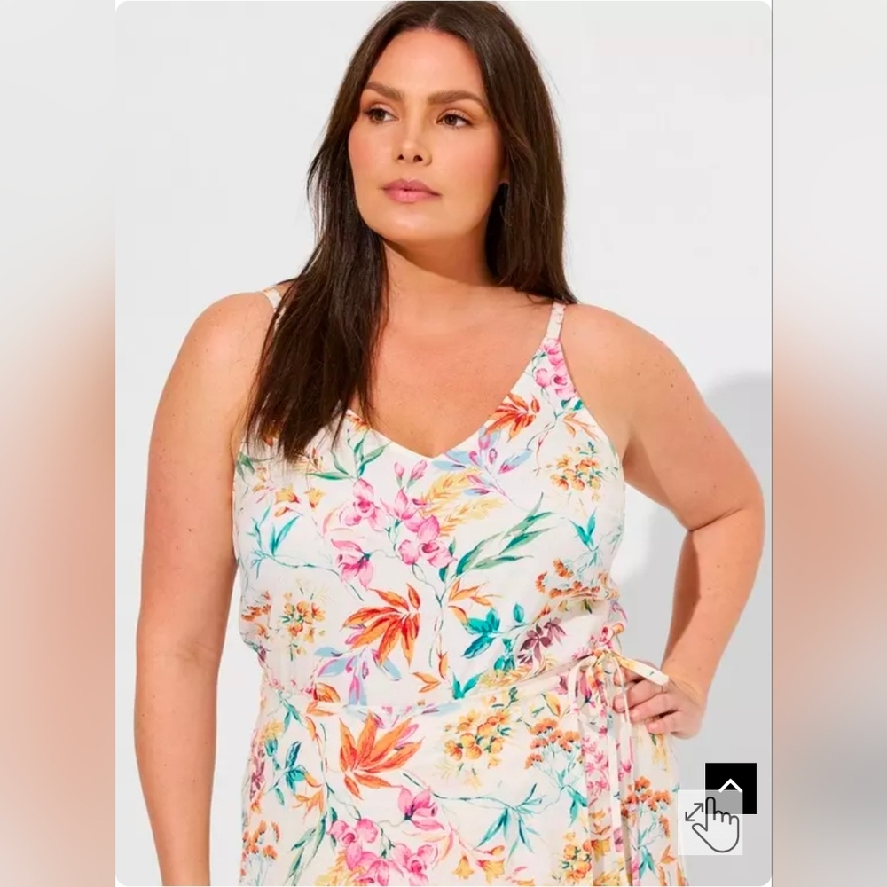 Torrid Size 5 Sophie Chiffon Swing Cami in Carrie Floral- NWT
